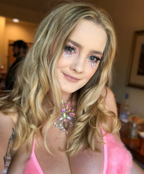 itssbriibitchh ポルノスター 独占 画像