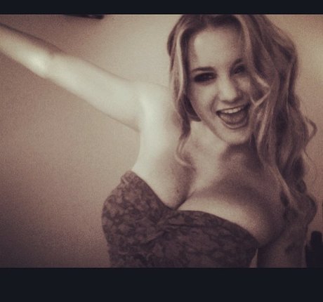 DMV オンリーファン 無料 写真