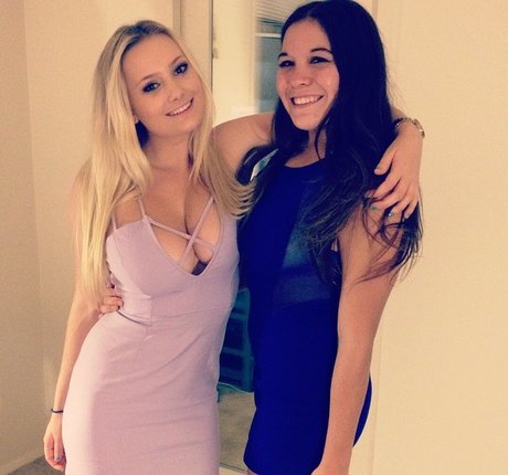 itssbriibitchh 無料女優 ギャラリー