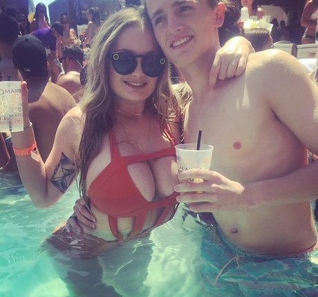 itssbriibitchh 無料女優 ギャラリー