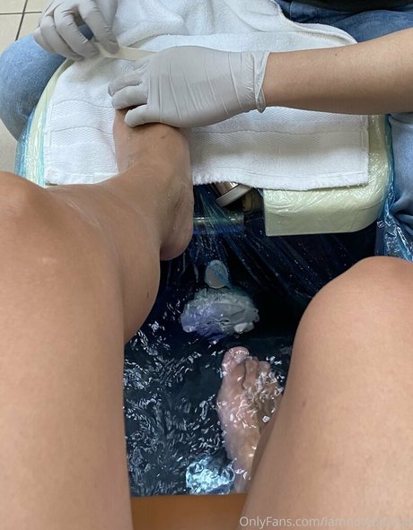 iamnotyoursub 最高のモデル 画像