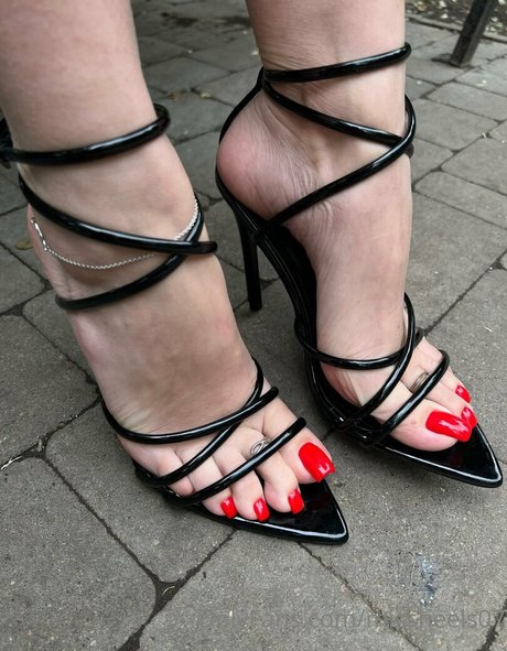 射精 顔射 OnlyFans セクシーヌード 画像