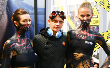 アジアのティーンオンリーファン アートヌード 画像