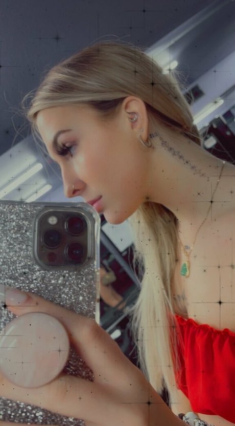 双子のOnlyFans ヌード 写真