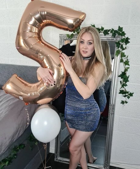 Kandyland アート女優 写真