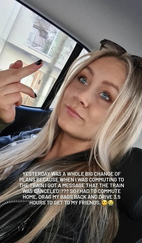 ティーンフィンガリングOnlyFans 美しいヌード 写真