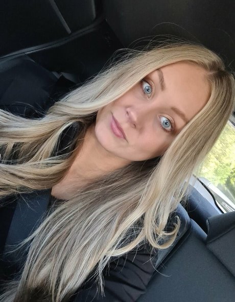 Kandyland 独占ポルノスター 写真