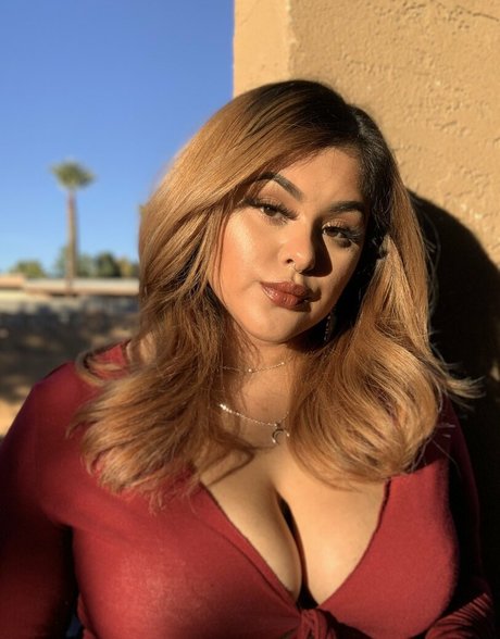 曲線美の裸OnlyFans 美しいポルノ 写真