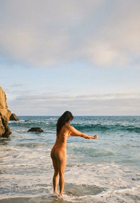 アジアンベイビーOnlyFans ホット 写真