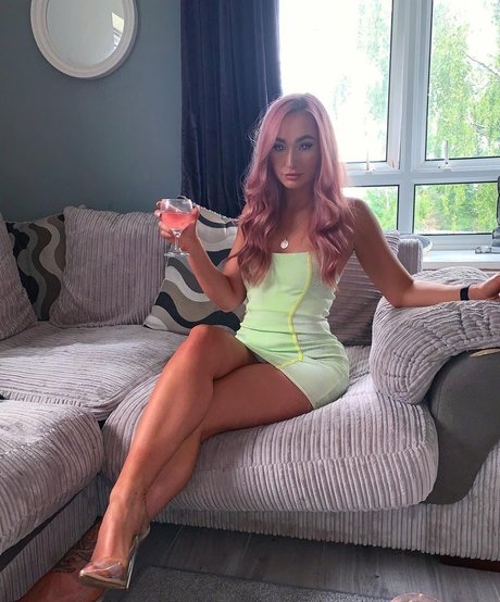 Chloe Marshall 高品質モデル 写真