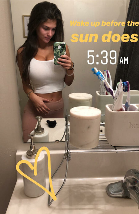 母と息子のOnlyFans 可愛い 写真