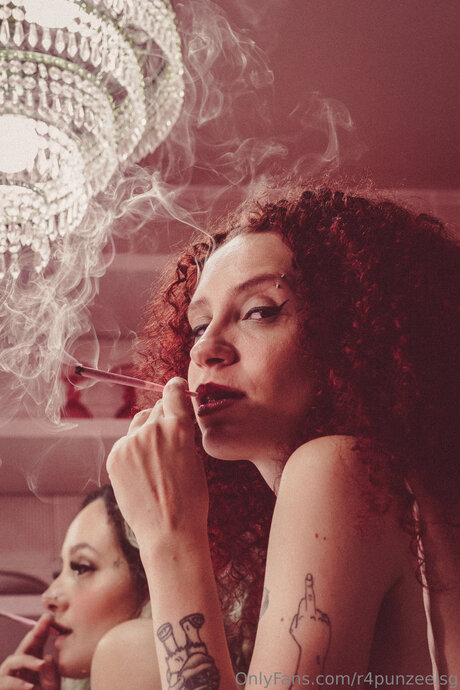 アヘ顔 OnlyFans パーフェクト 写真