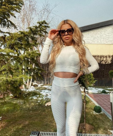 Valentina Lungu セックススター 写真