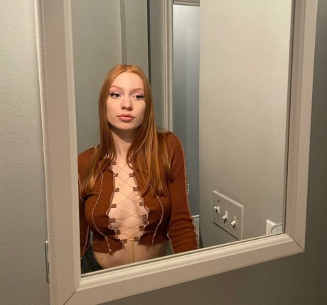 レズビアン ストラップオン OnlyFans ポルノ 写真