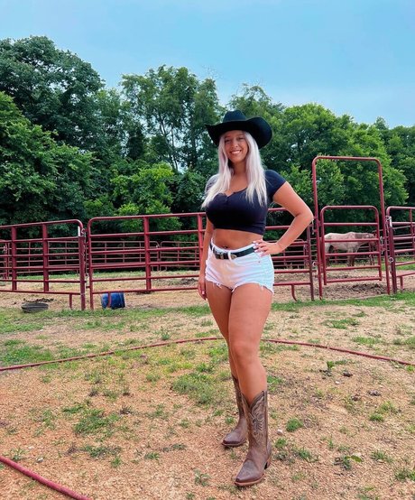 フラットオンリーファン ポルノグラフィック 写真