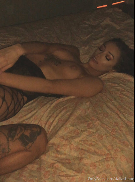 DallasBabe エロティックモデル 写真