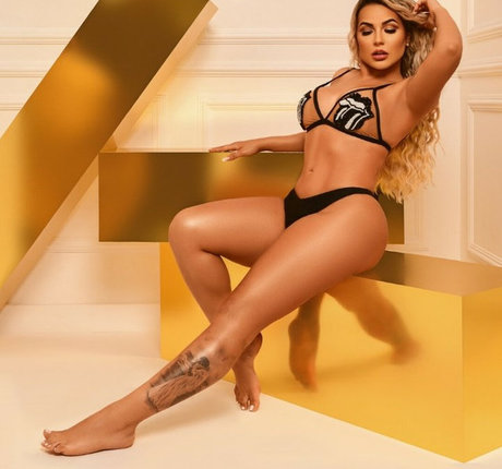 Deolane Kevin Viuva セックススター 写真