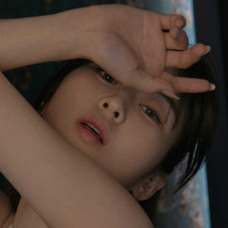 Woohyeon Leeheeeun ポルノ女優 写真