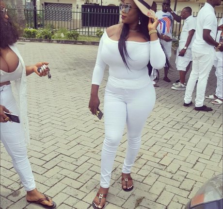 本物のティーンオンリーファン HD ギャラリー