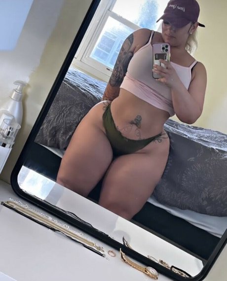 sadithabodi アート女優 写真