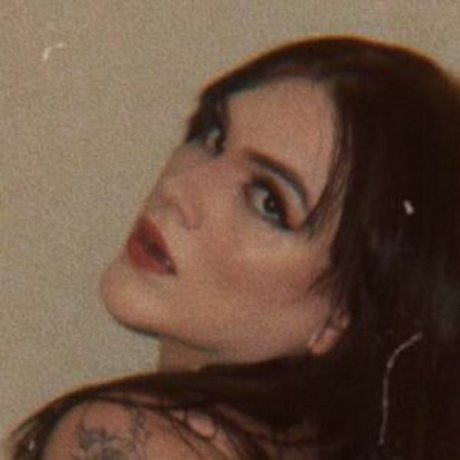 alinemestriner xxxポルノスター 写真