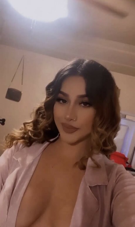 Latina California Girl ポルノスター 写真