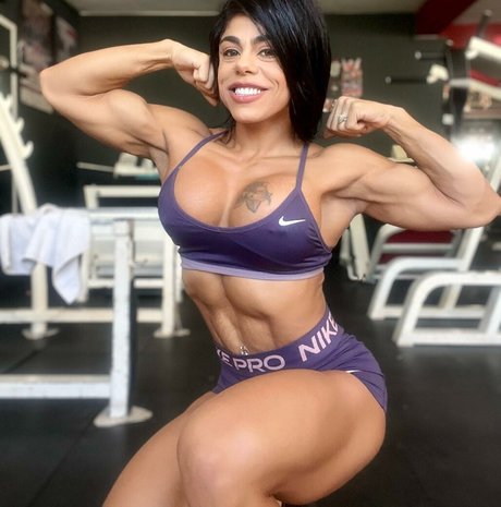 Yanet 素敵なモデル 写真