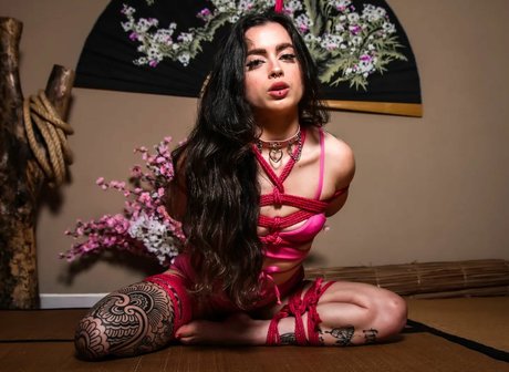 sarahfalmeida ヌード女優 画像