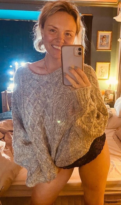 Charlie Brooks HDモデル アーカイブ