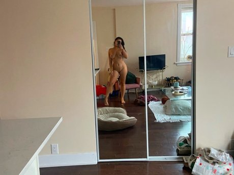 アーミーガールズオンリーファン 裸 写真