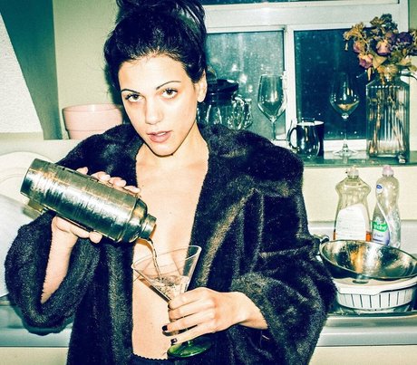 sam d0ll ポルノスター 写真