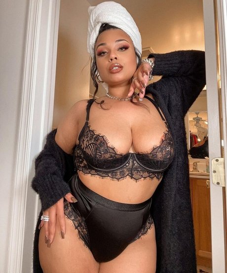 Passion Jonesz エロティックモデル 写真