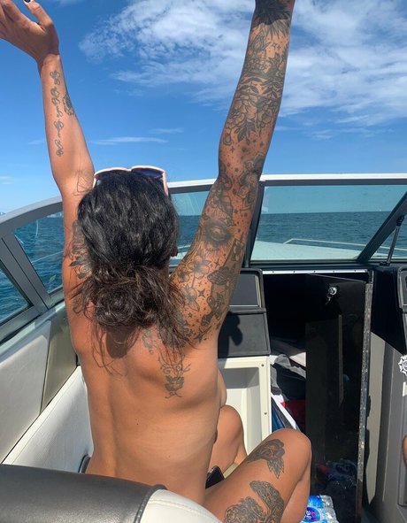 Pineappleandii xxxスター 画像