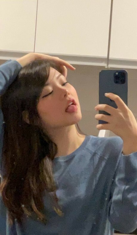 スリムな熟女OnlyFans xxx 画像