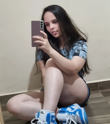 Laysa Meroto ホットなスター アーカイブ