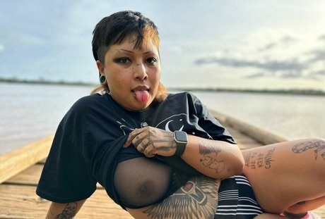 ニューハーフ ドミナトリックス OnlyFans アート裸 画像