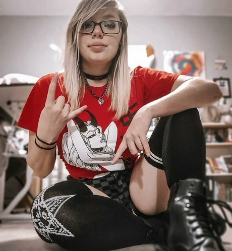 Gabby Swears ヌードモデル アーカイブ