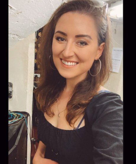 Rebecca Gilliland ホット女優 写真