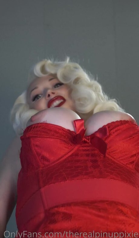 ぽっちゃりエモOnlyFans ホット裸 写真