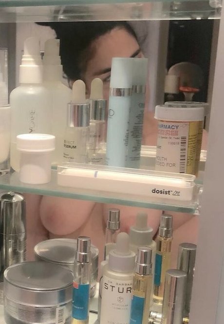 アジア人のアナルオンリーファン トップ 写真