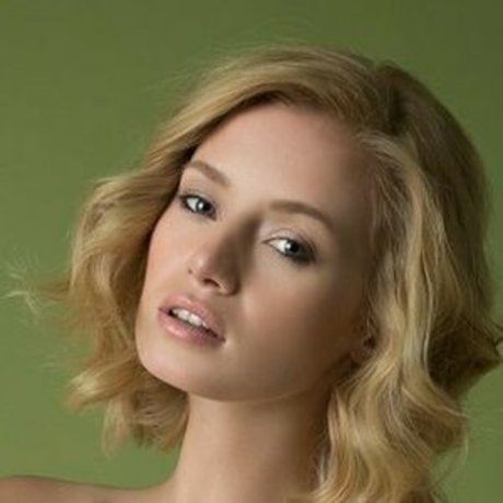 Gabriella Toth ヌード女優 写真