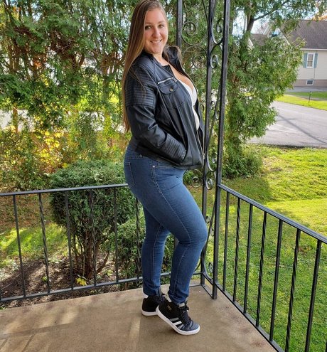 コスプレファックOnlyFans ヌード 写真