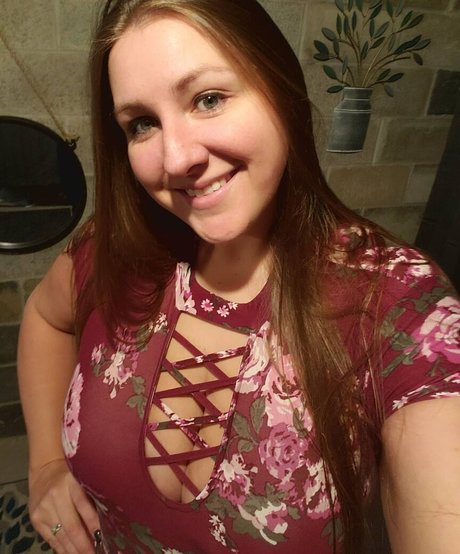 イタリア人熟女OnlyFans アートヌード 画像