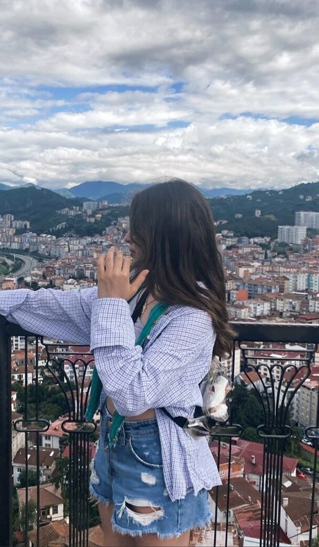 dumps アダルトモデル ギャラリー