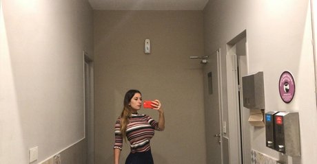 曲線美のティーンズOnlyFans 無料セックス 写真