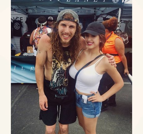 Alexandra Nicole 裸の女優 ギャラリー