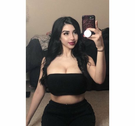 Alexandra Nicole ヌードモデル アーカイブ