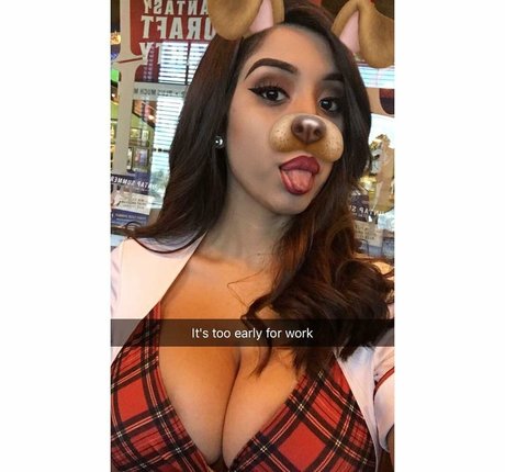 Alexandra Nicole ポルノモデル 写真