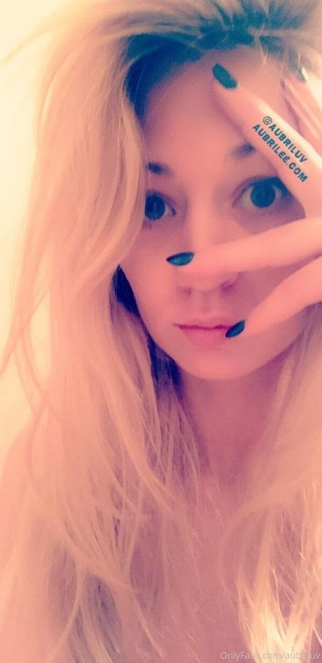aubriluv xxxポルノスター 写真
