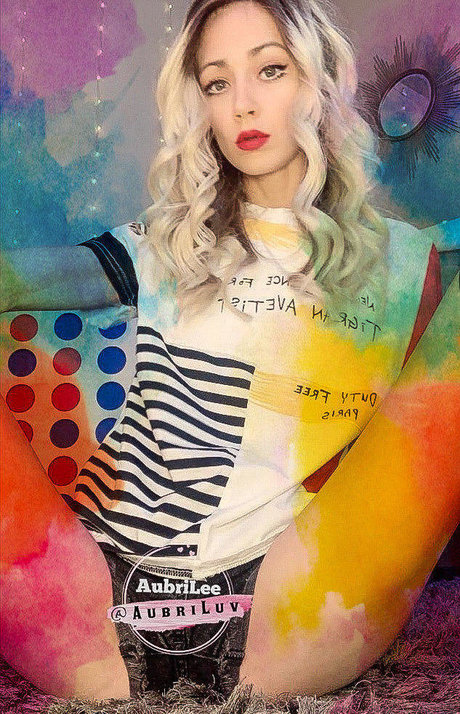 aubriluv ポルノモデル 画像